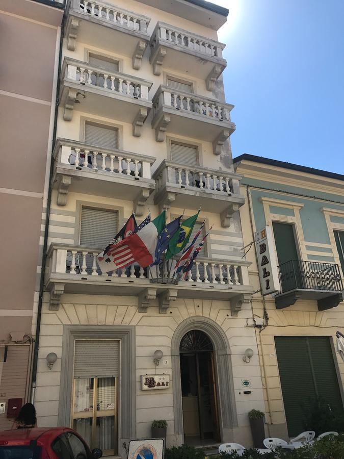 Hotel Bali Viareggio Ngoại thất bức ảnh